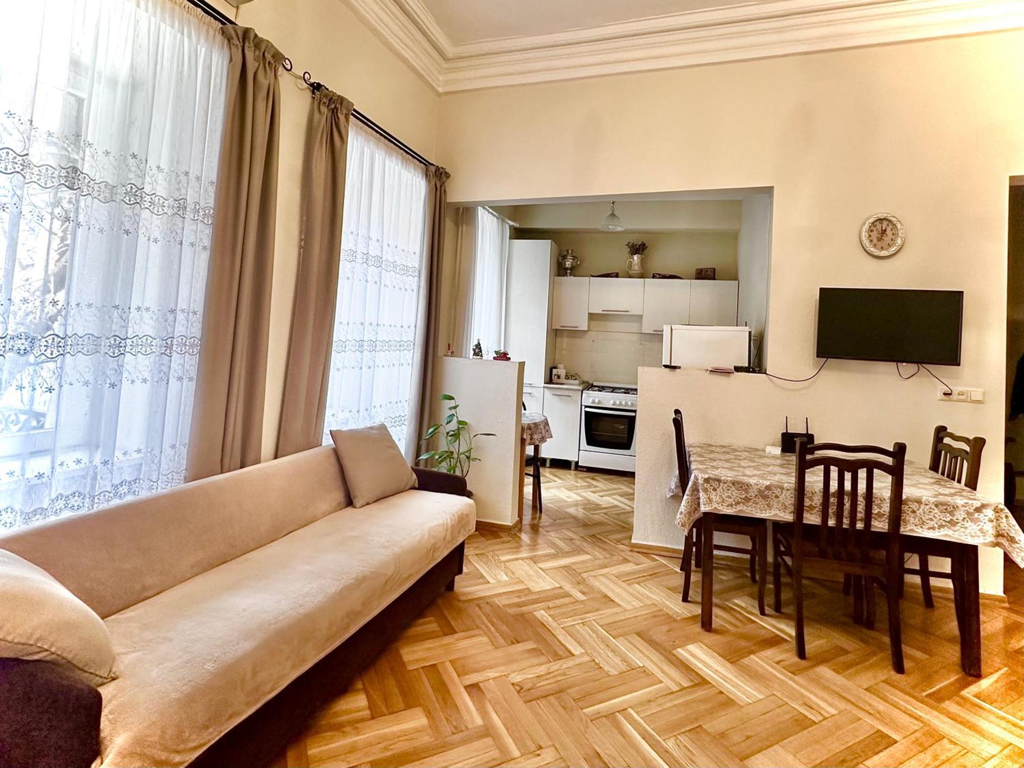 Apartment Dadiani 26 ティビリシ エクステリア 写真